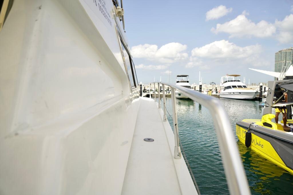 Luxury Yacht 44 Feet
