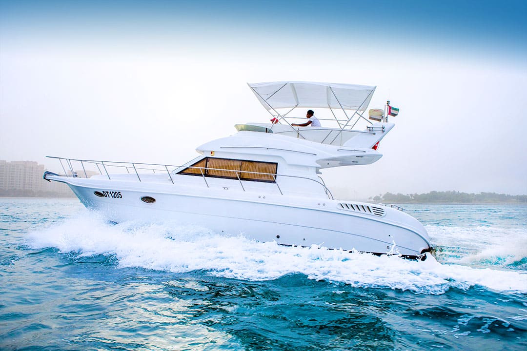 Luxury Yacht 45 Feet