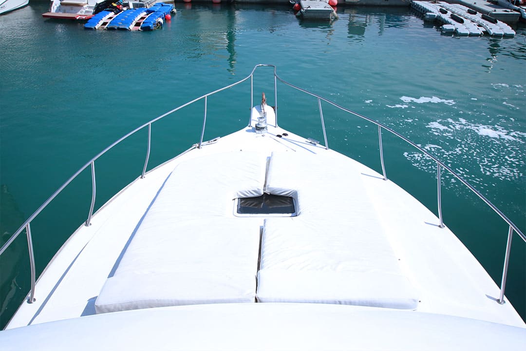 Luxury Yacht 45 Feet