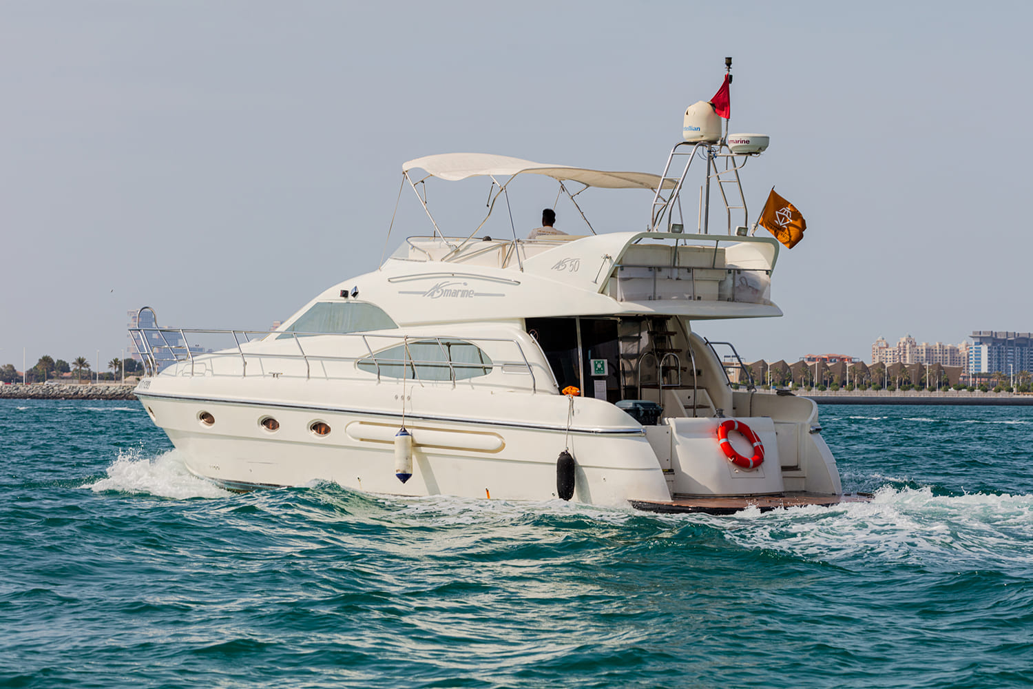 Luxury Yacht 50 Feet