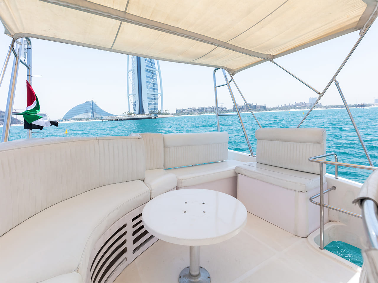 Luxury Yacht 55 Feet