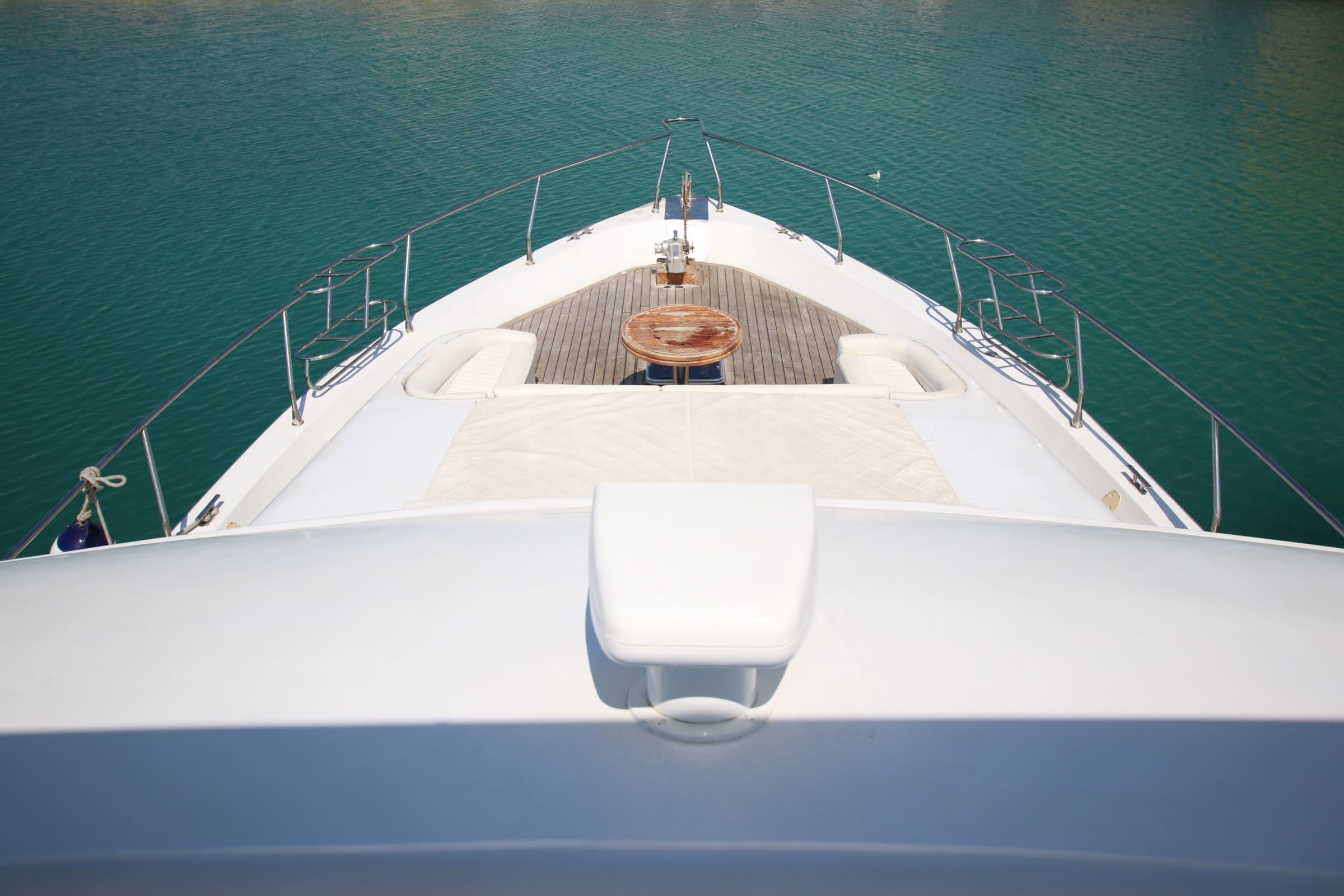 Luxury Yacht 80 Feet