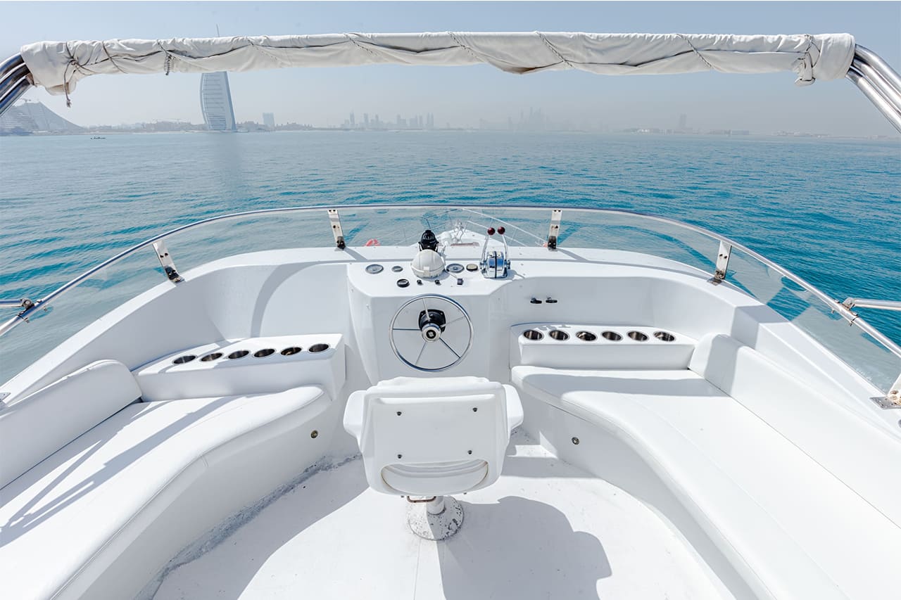 Luxury Yacht 82 Feet